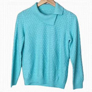 Vintage 80’s Turquoise Collared Textured Cropped Soft Sweater. GUC.